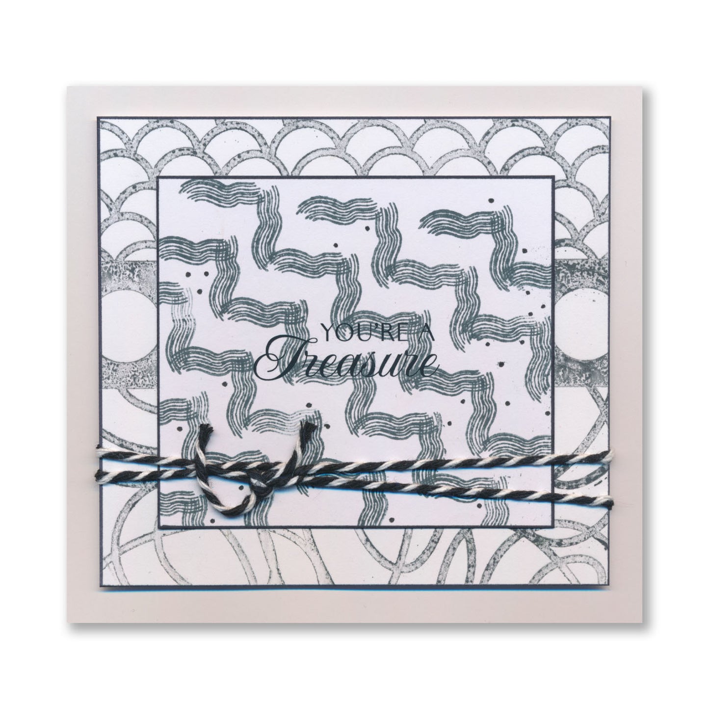 KISS by Clarity - Grungy Silhouettes - Build a Background A6 Stamp Set