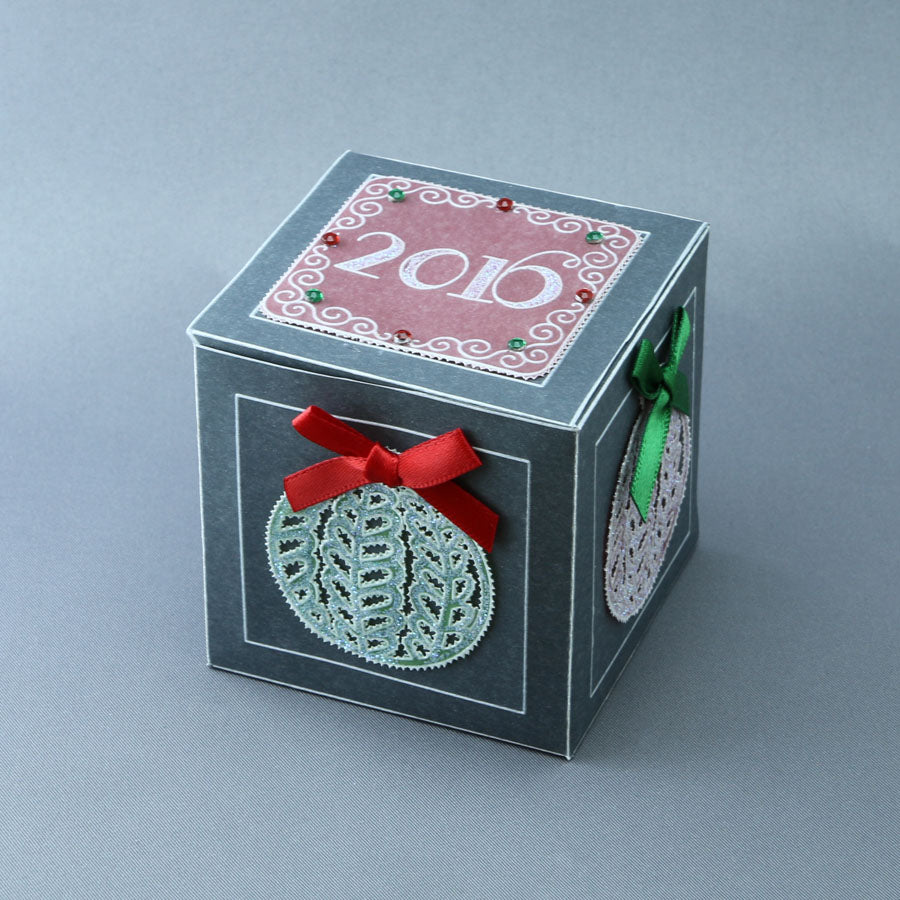 Christmas Cube Box Tem-plate A4 & Border Groovi Collection
